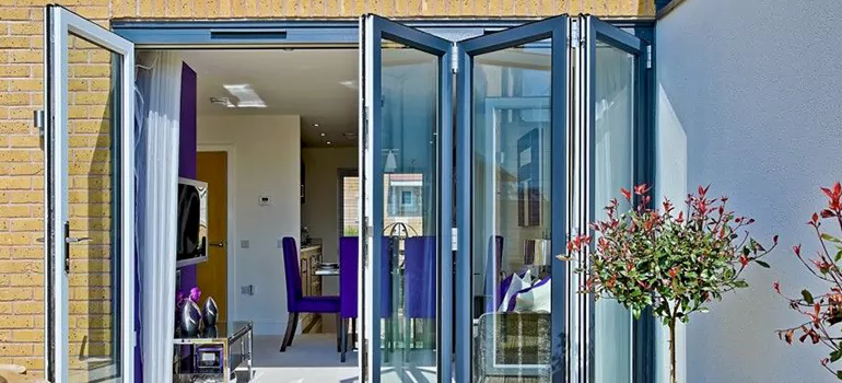 Bifold Door Repairs Near Me in Doral, FL