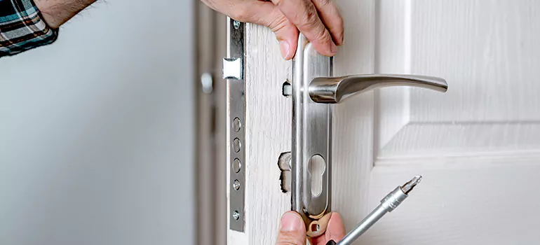 Front Door Knob Repair in Doral, FL